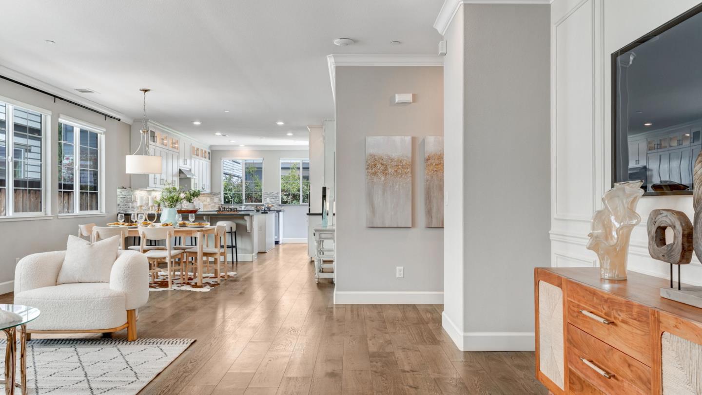 Detail Gallery Image 9 of 62 For 33912 Horseshoe Loop, Fremont,  CA 94555 - 4 Beds | 3 Baths