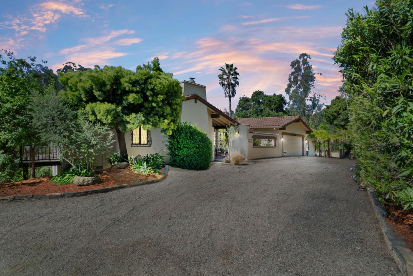 Detail Gallery Image 2 of 44 For 2175 Hames Rd, Aptos,  CA 95003 - 3 Beds | 2/1 Baths