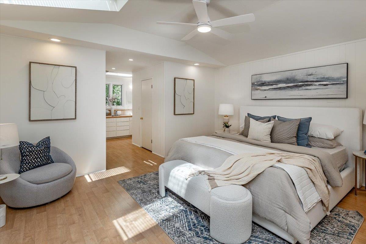 Detail Gallery Image 15 of 43 For 744 Los Altos Ave, Los Altos,  CA 94022 - 4 Beds | 3 Baths