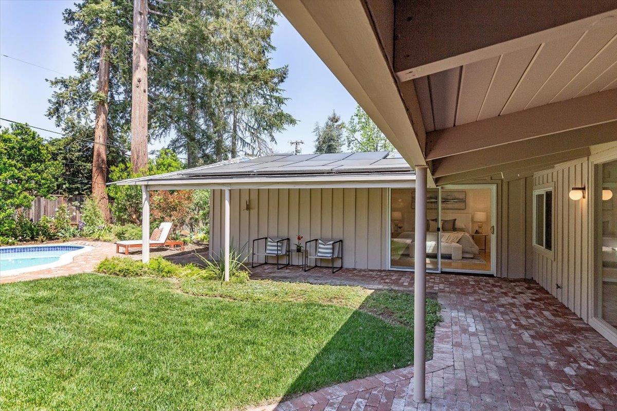 Detail Gallery Image 29 of 43 For 744 Los Altos Ave, Los Altos,  CA 94022 - 4 Beds | 3 Baths