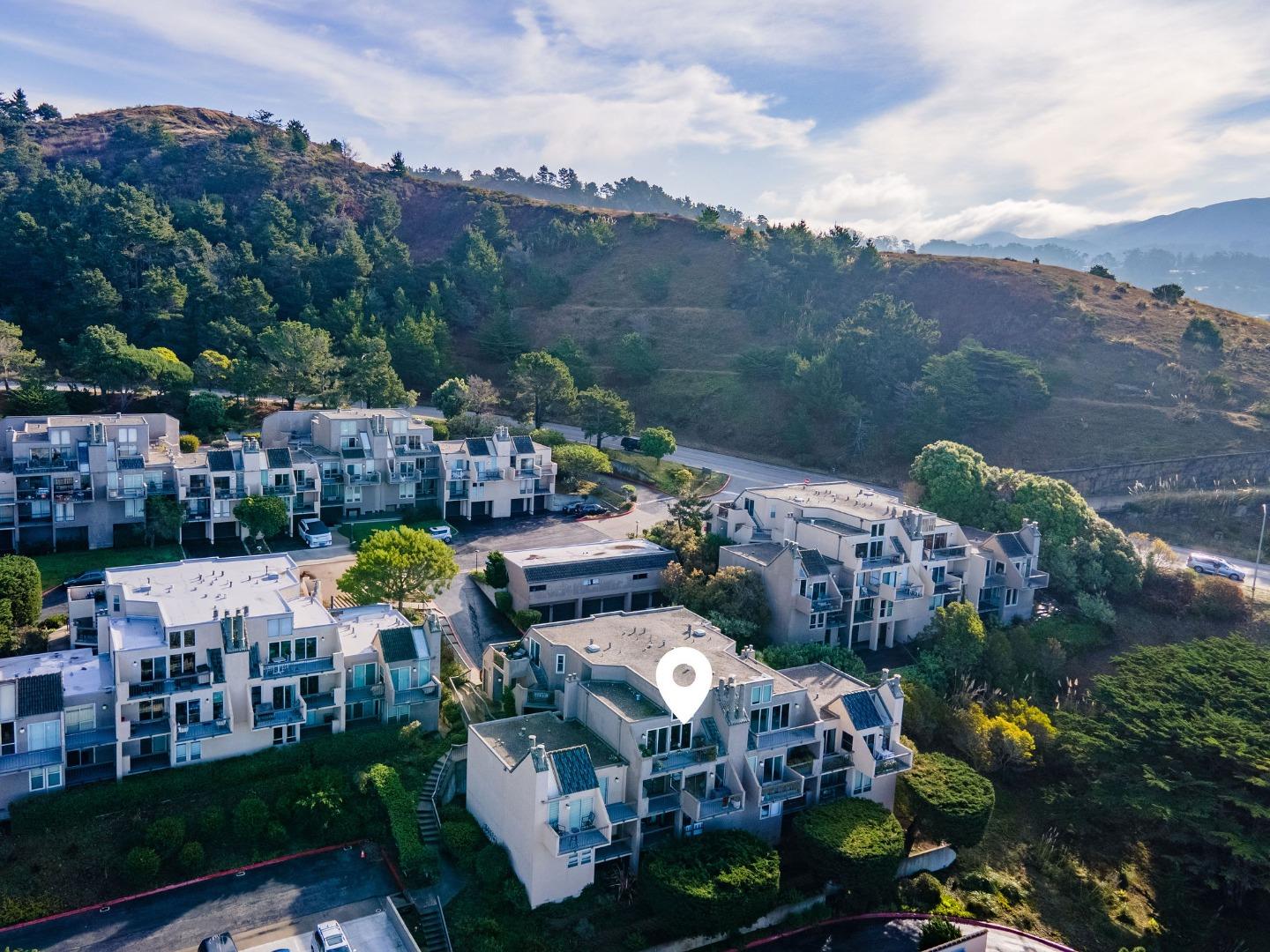 Detail Gallery Image 31 of 37 For 445 Roberts Rd, Pacifica,  CA 94044 - 2 Beds | 2 Baths