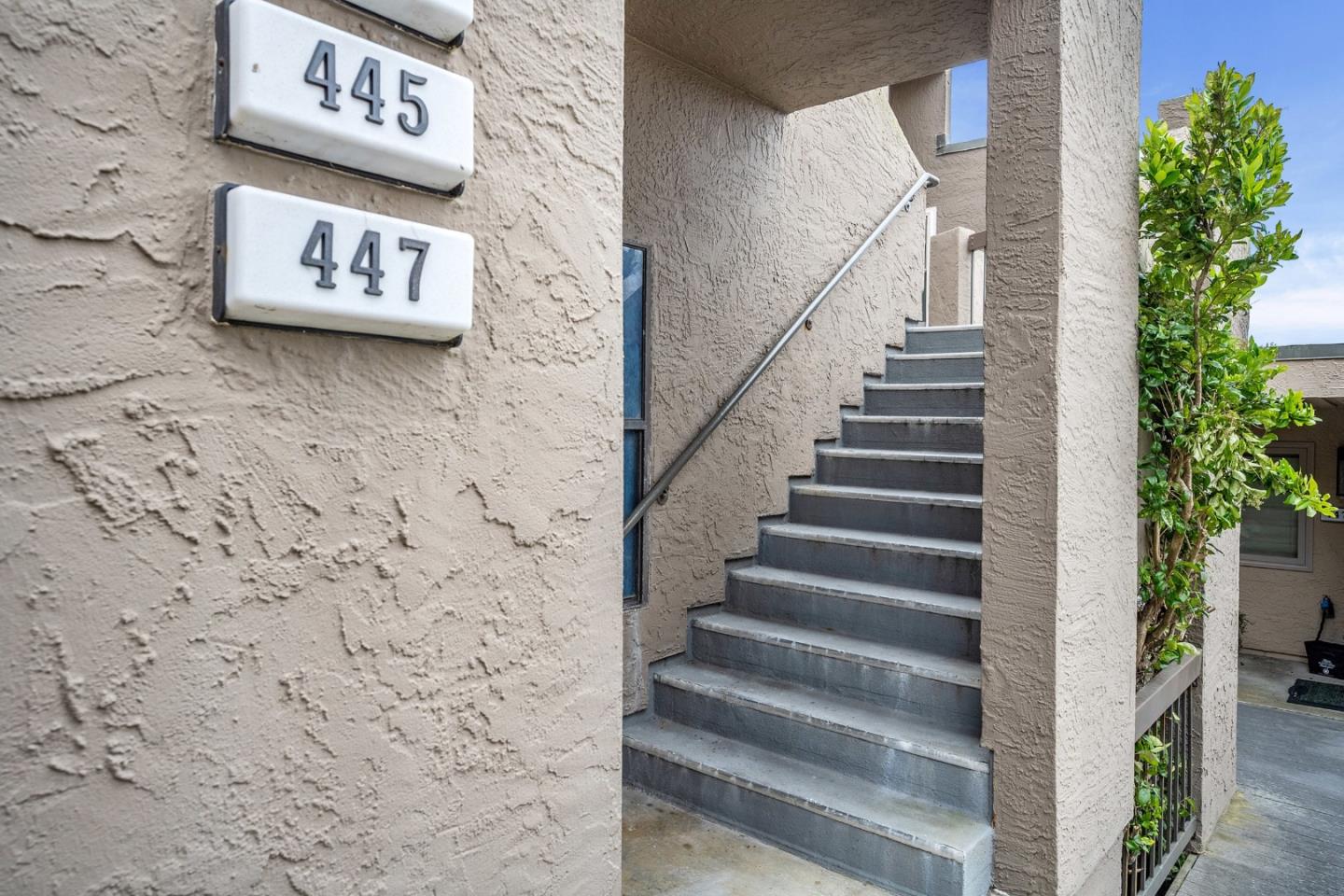 Detail Gallery Image 34 of 37 For 445 Roberts Rd, Pacifica,  CA 94044 - 2 Beds | 2 Baths