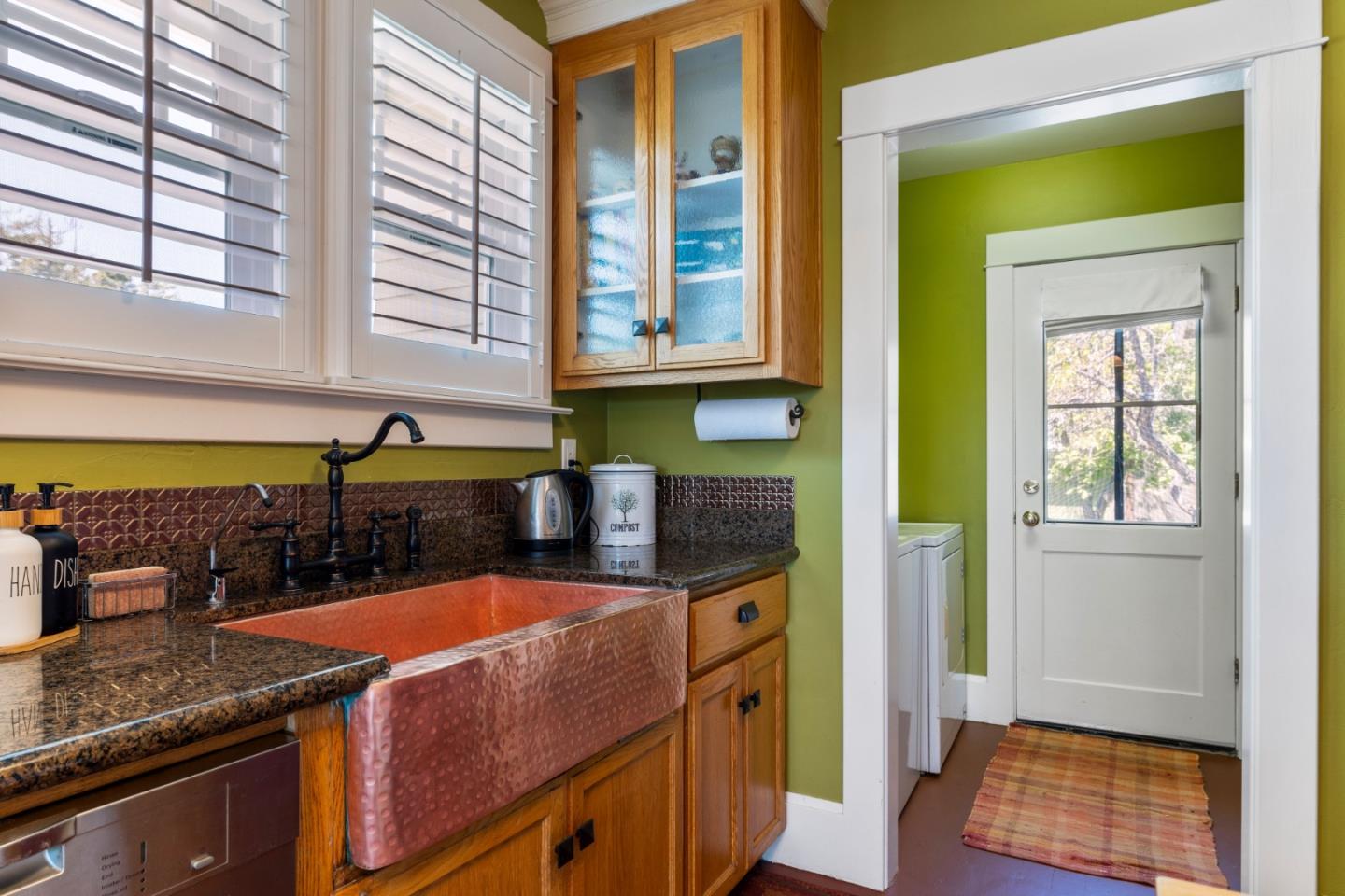 Detail Gallery Image 11 of 37 For 113 Washburn Ave, Santa Cruz,  CA 95060 - 2 Beds | 1/1 Baths