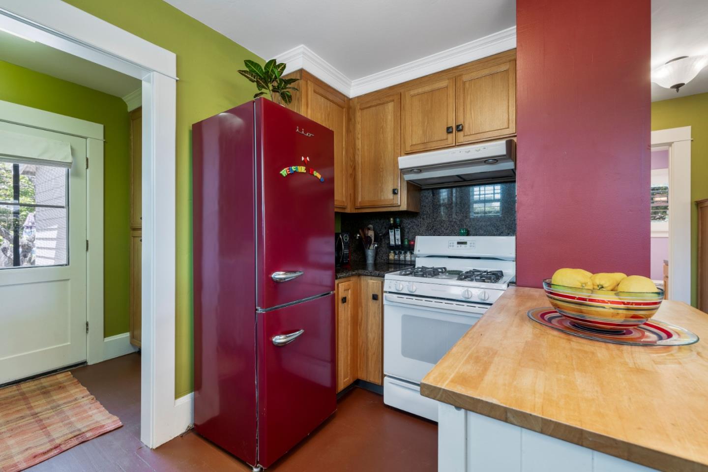 Detail Gallery Image 12 of 37 For 113 Washburn Ave, Santa Cruz,  CA 95060 - 2 Beds | 1/1 Baths