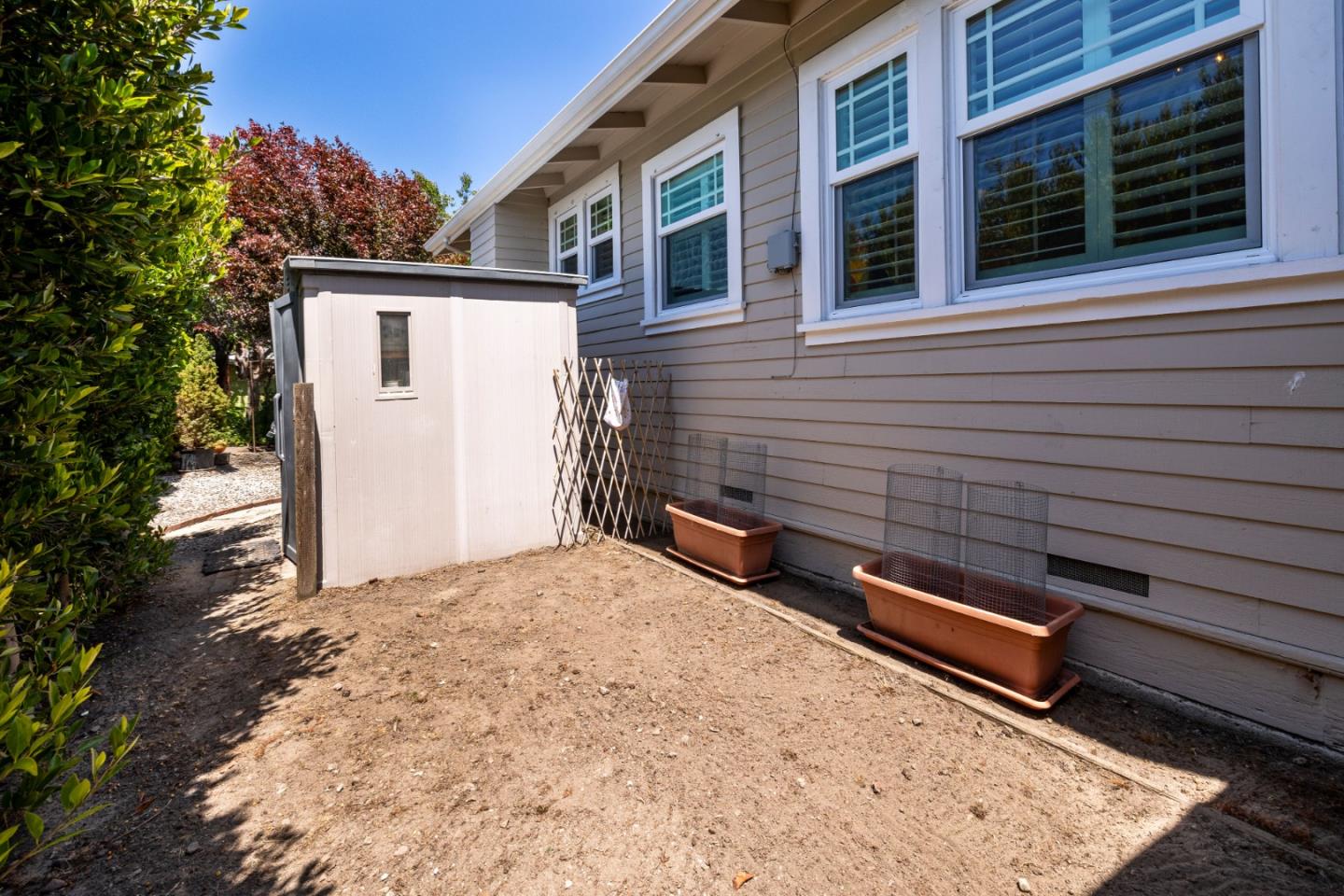 Detail Gallery Image 22 of 37 For 113 Washburn Ave, Santa Cruz,  CA 95060 - 2 Beds | 1/1 Baths