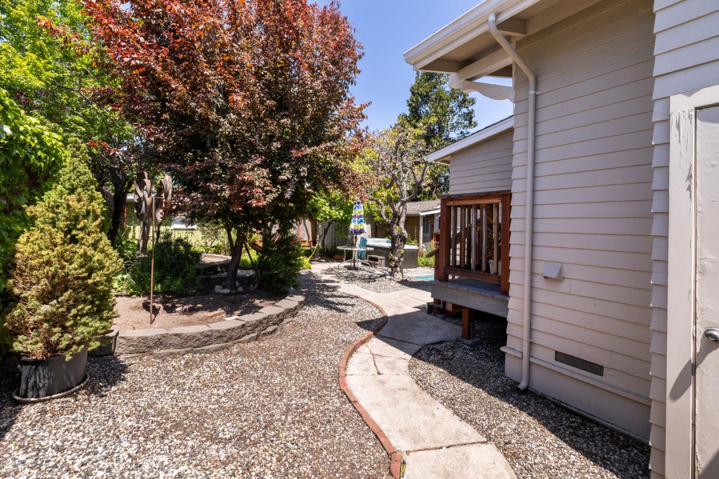 Detail Gallery Image 23 of 37 For 113 Washburn Ave, Santa Cruz,  CA 95060 - 2 Beds | 1/1 Baths