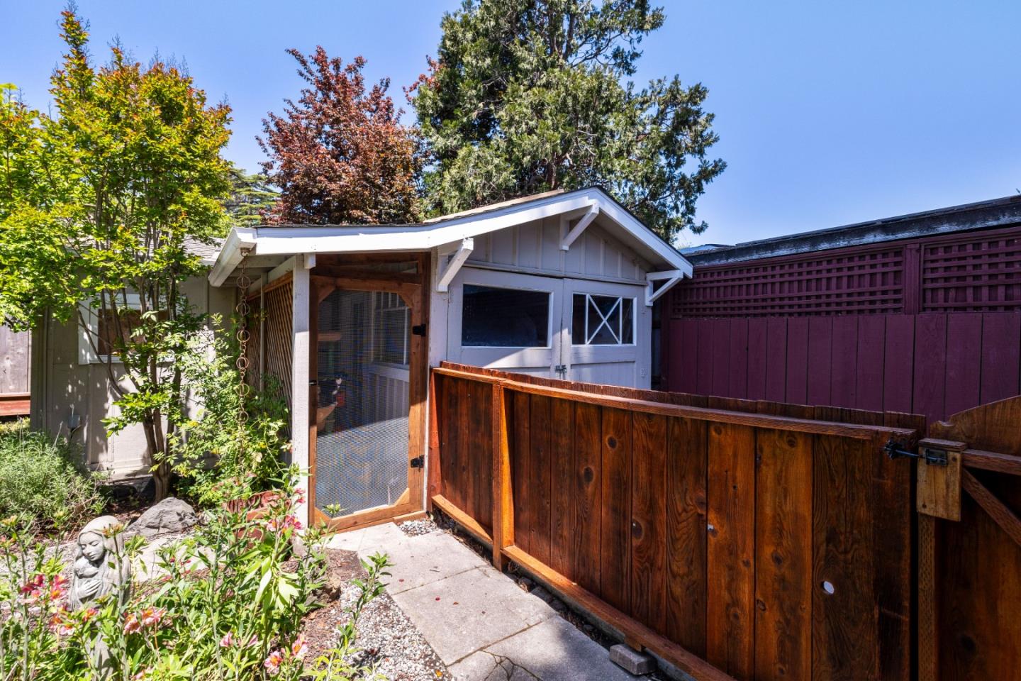 Detail Gallery Image 25 of 37 For 113 Washburn Ave, Santa Cruz,  CA 95060 - 2 Beds | 1/1 Baths