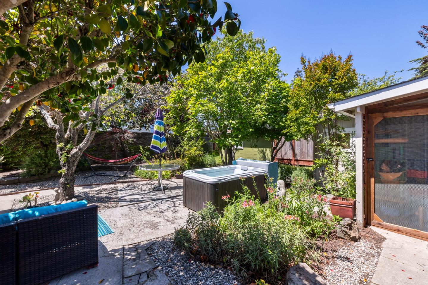 Detail Gallery Image 27 of 37 For 113 Washburn Ave, Santa Cruz,  CA 95060 - 2 Beds | 1/1 Baths