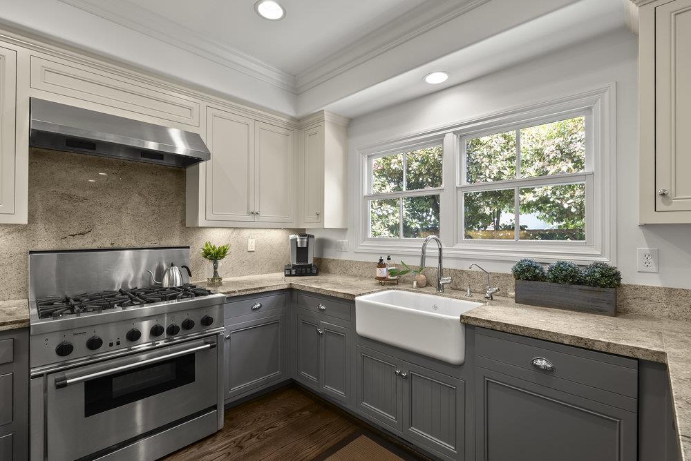 Detail Gallery Image 16 of 70 For 1246 Hoover St, Menlo Park,  CA 94025 - 3 Beds | 2/1 Baths