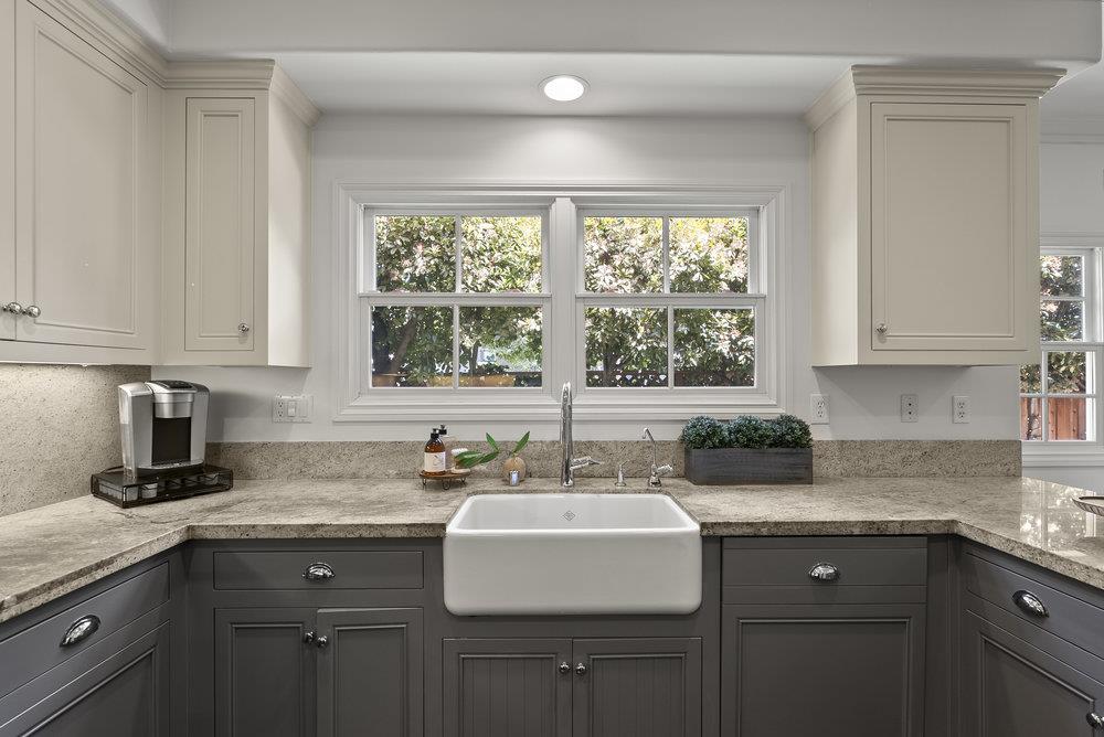 Detail Gallery Image 17 of 70 For 1246 Hoover St, Menlo Park,  CA 94025 - 3 Beds | 2/1 Baths