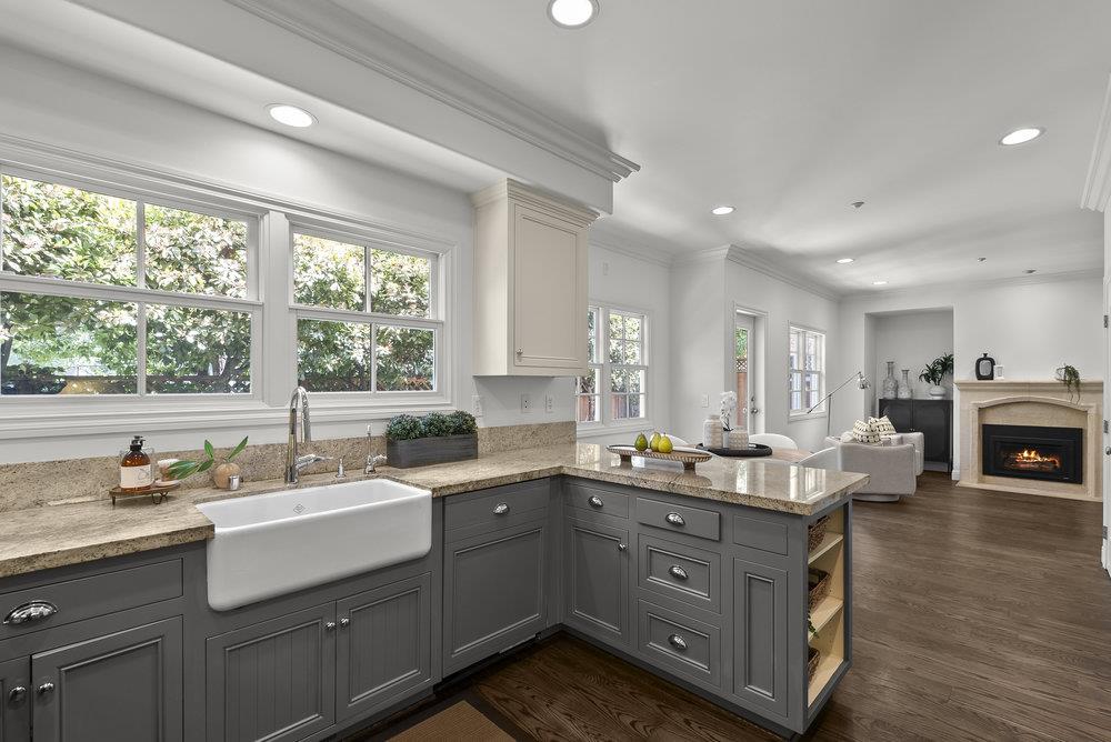 Detail Gallery Image 19 of 70 For 1246 Hoover St, Menlo Park,  CA 94025 - 3 Beds | 2/1 Baths