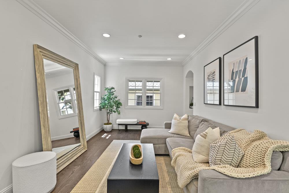 Detail Gallery Image 23 of 70 For 1246 Hoover St, Menlo Park,  CA 94025 - 3 Beds | 2/1 Baths