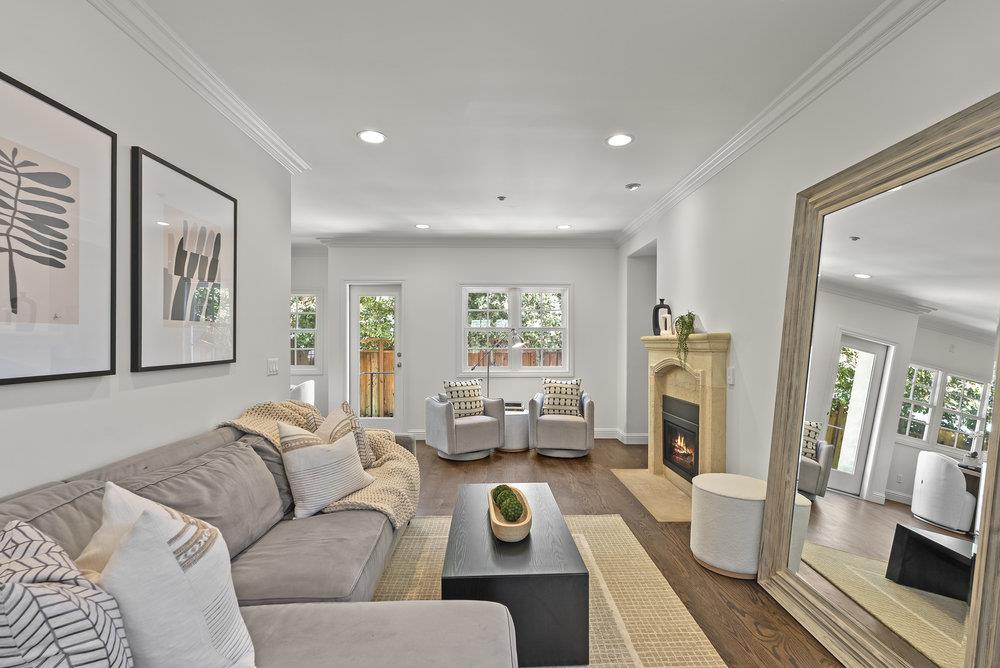 Detail Gallery Image 25 of 70 For 1246 Hoover St, Menlo Park,  CA 94025 - 3 Beds | 2/1 Baths