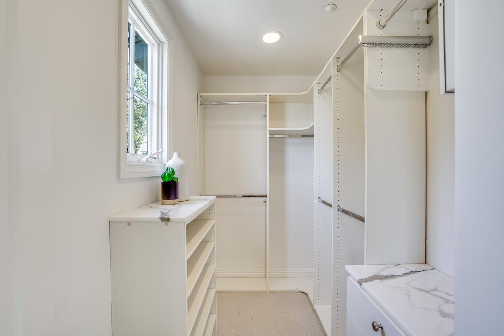 Detail Gallery Image 30 of 70 For 1246 Hoover St, Menlo Park,  CA 94025 - 3 Beds | 2/1 Baths