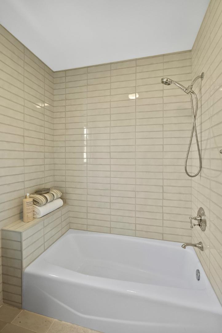Detail Gallery Image 42 of 70 For 1246 Hoover St, Menlo Park,  CA 94025 - 3 Beds | 2/1 Baths
