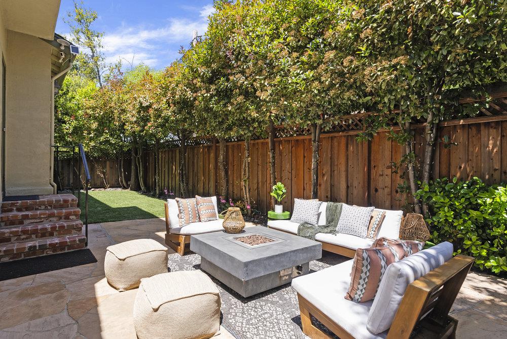 Detail Gallery Image 45 of 70 For 1246 Hoover St, Menlo Park,  CA 94025 - 3 Beds | 2/1 Baths