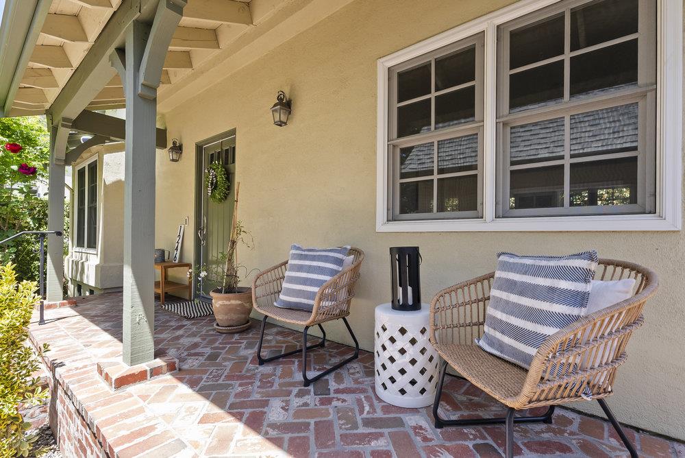 Detail Gallery Image 5 of 70 For 1246 Hoover St, Menlo Park,  CA 94025 - 3 Beds | 2/1 Baths