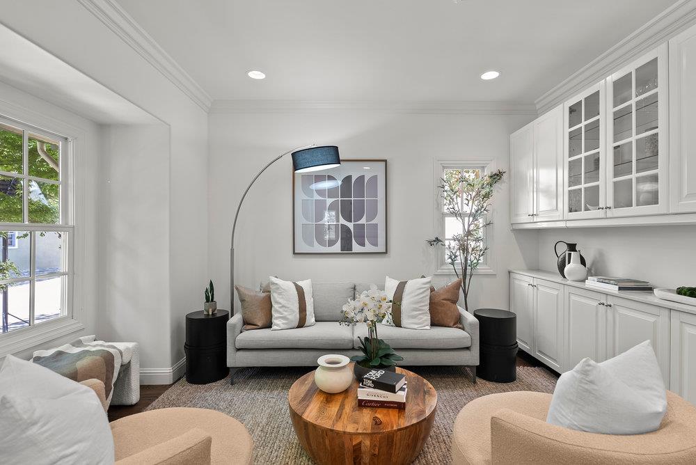 Detail Gallery Image 7 of 70 For 1246 Hoover St, Menlo Park,  CA 94025 - 3 Beds | 2/1 Baths
