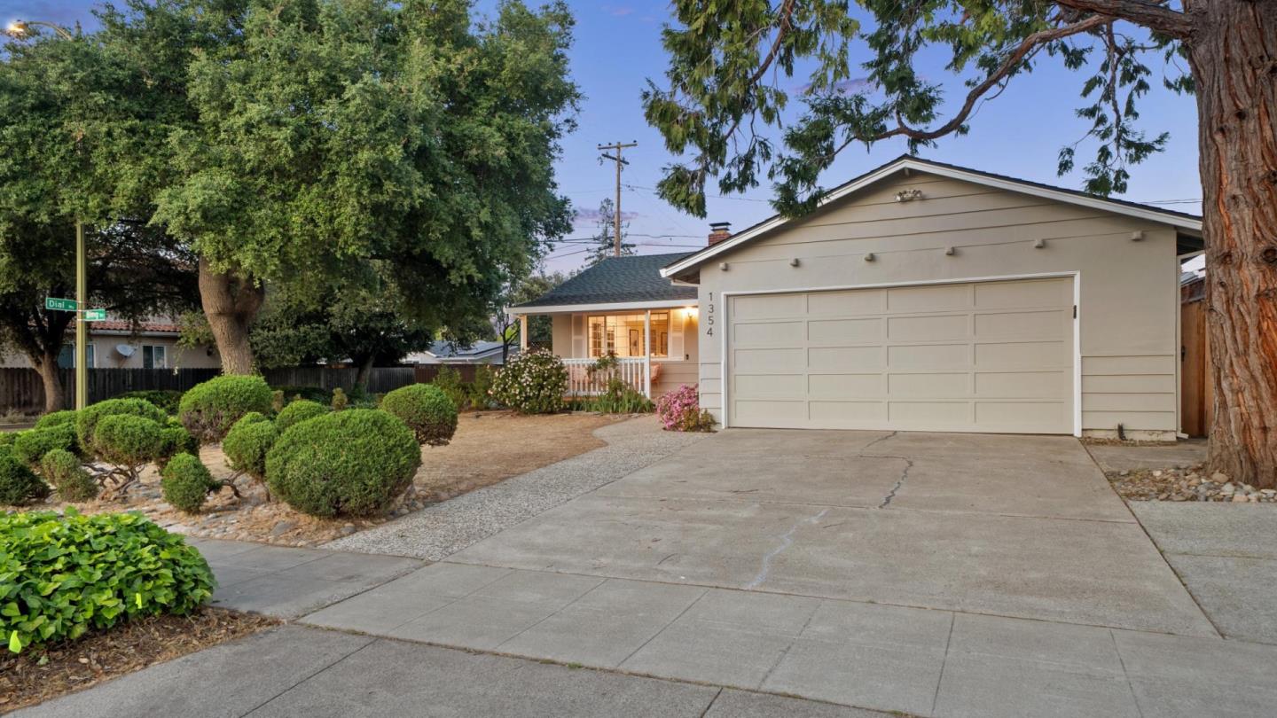 Detail Gallery Image 17 of 22 For 1354 Bing Dr, San Jose,  CA 95129 - 3 Beds | 2 Baths