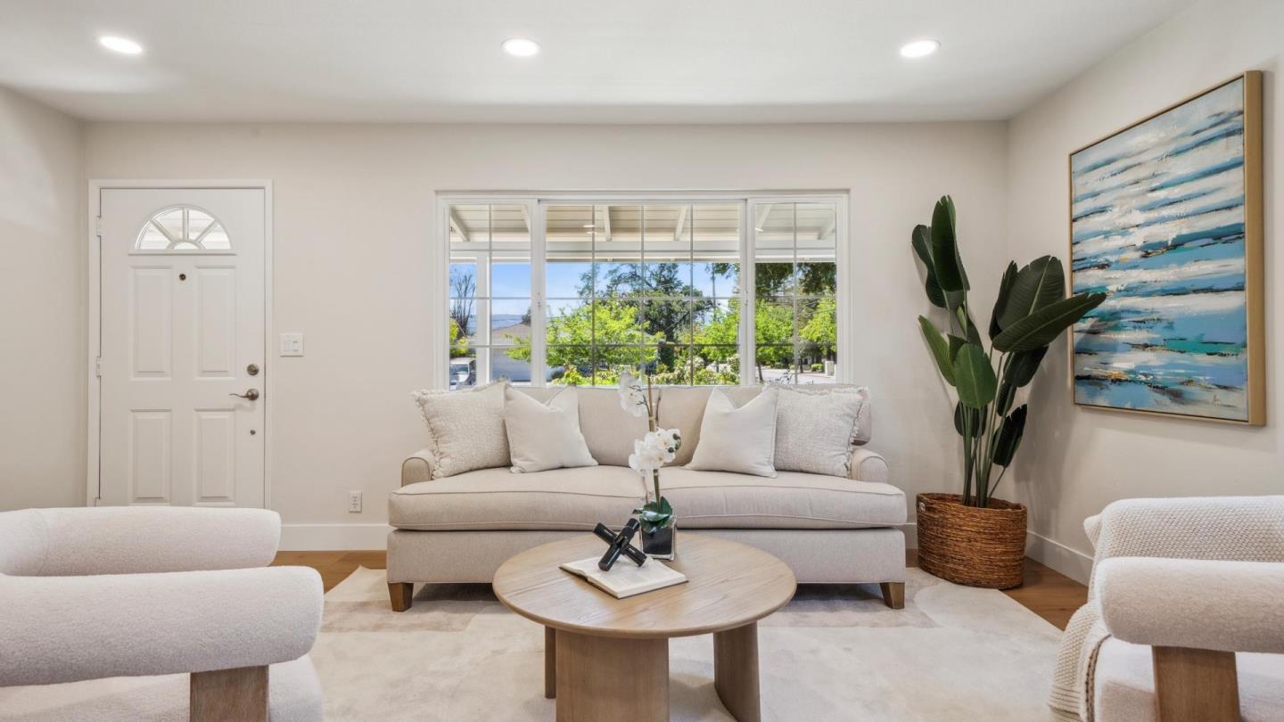 Detail Gallery Image 3 of 22 For 1354 Bing Dr, San Jose,  CA 95129 - 3 Beds | 2 Baths