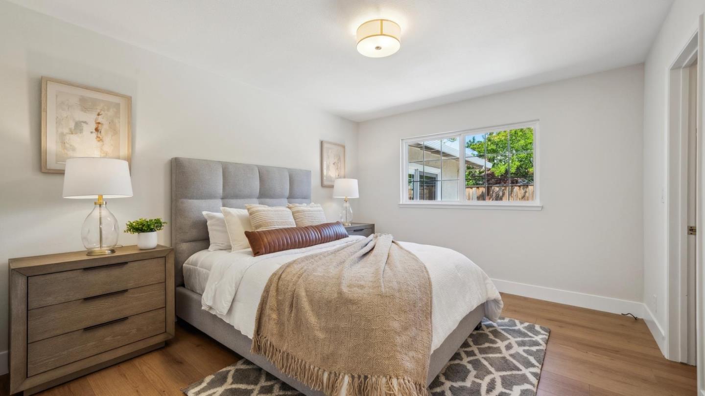 Detail Gallery Image 9 of 22 For 1354 Bing Dr, San Jose,  CA 95129 - 3 Beds | 2 Baths