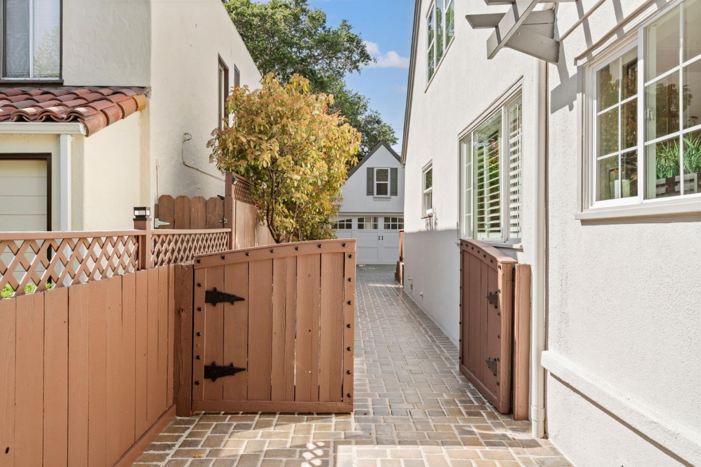 Detail Gallery Image 25 of 50 For 115 12th Ave, San Mateo,  CA 94402 - 4 Beds | 2 Baths