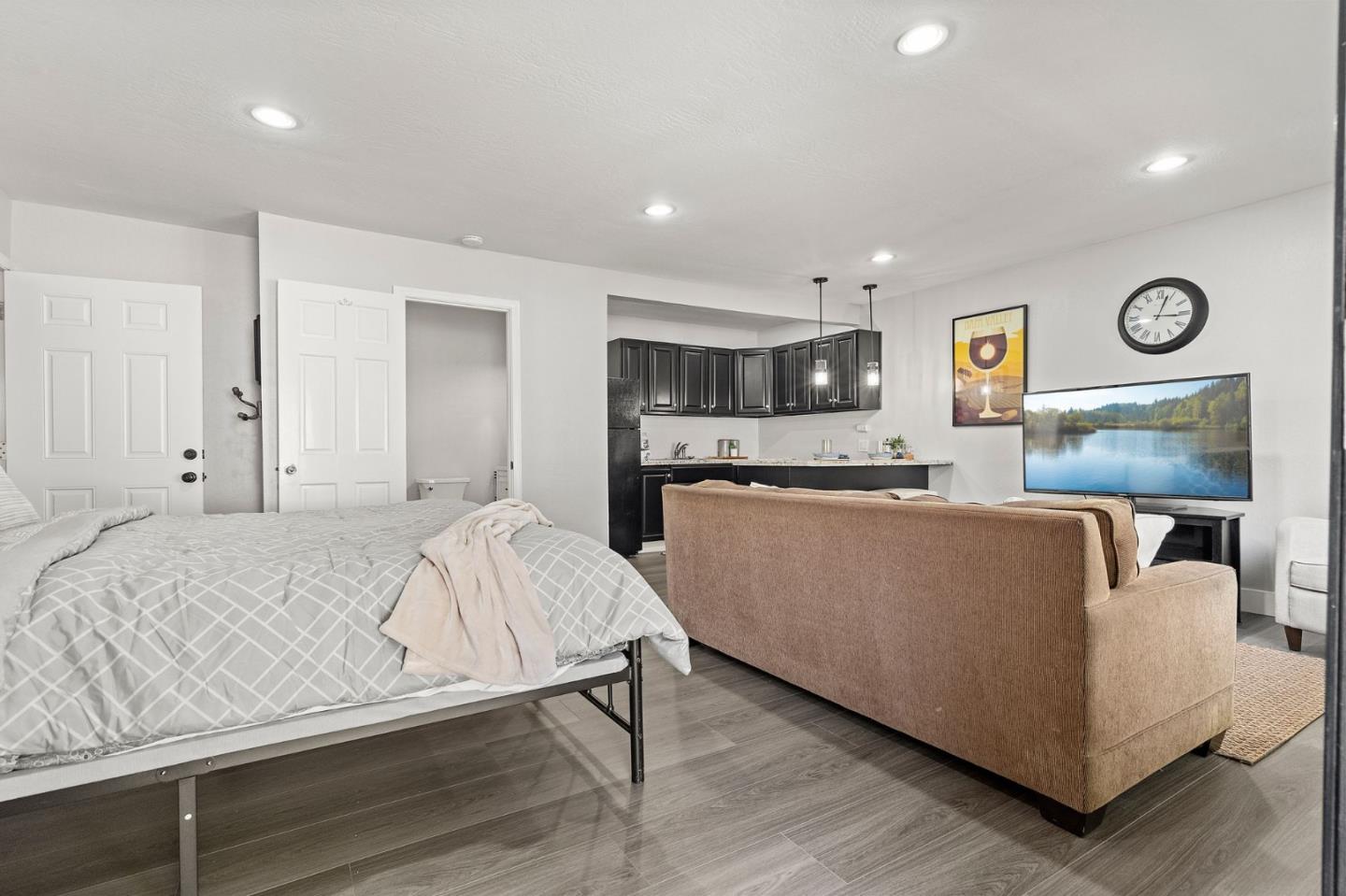 Detail Gallery Image 33 of 50 For 115 12th Ave, San Mateo,  CA 94402 - 4 Beds | 2 Baths