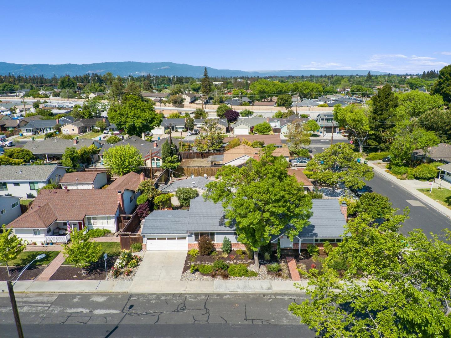 Detail Gallery Image 48 of 53 For 996 Elizabeth Dr, Santa Clara,  CA 95050 - 4 Beds | 2 Baths