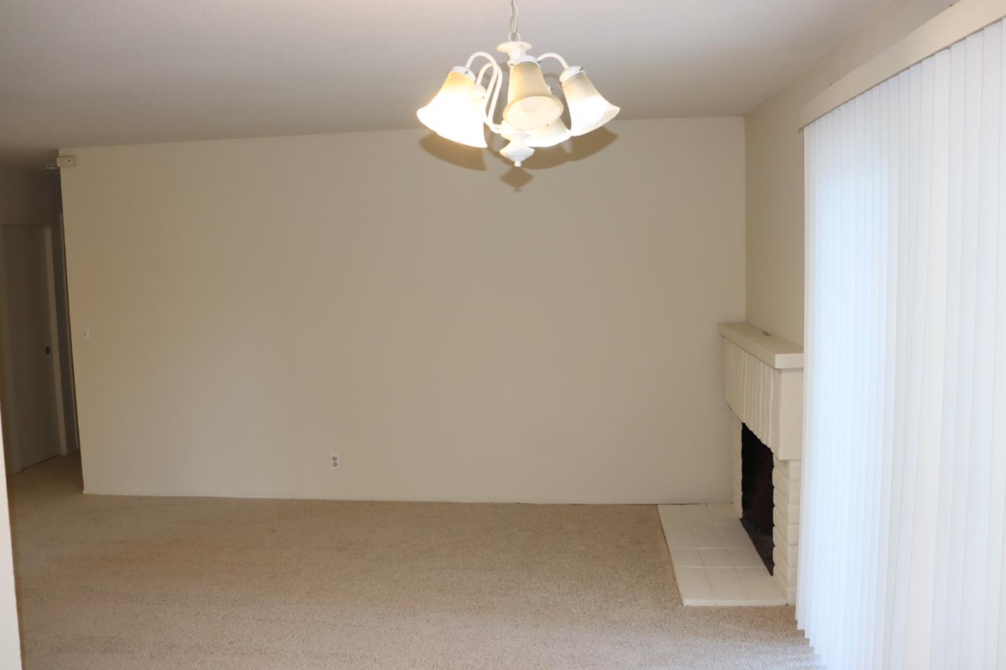 Detail Gallery Image 6 of 19 For 1566 Stone Creek Dr, San Jose,  CA 95132 - 3 Beds | 2 Baths