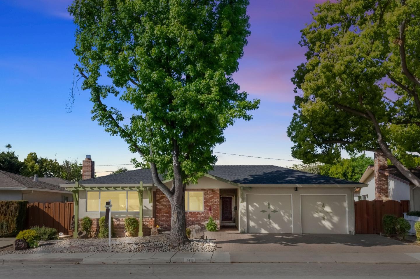 Detail Gallery Image 2 of 35 For 148 Mercy St, Mountain View,  CA 94041 - 4 Beds | 3 Baths