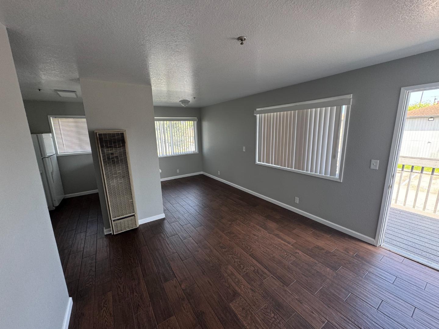 Detail Gallery Image 16 of 16 For 1049 Rider Ave #F,  Salinas,  CA 93905 - 2 Beds | 1 Baths