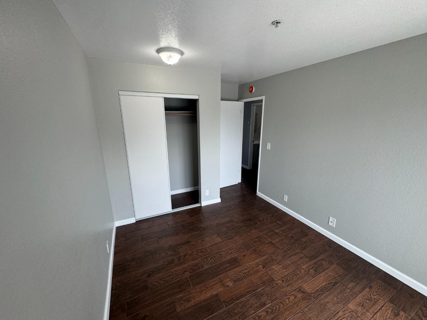 Detail Gallery Image 7 of 16 For 1049 Rider Ave #F,  Salinas,  CA 93905 - 2 Beds | 1 Baths