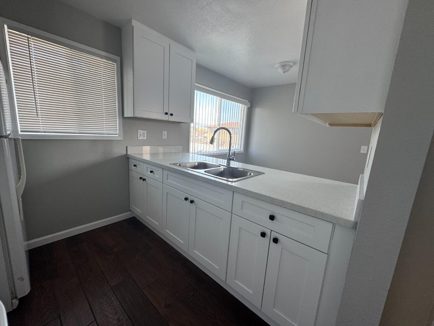 Detail Gallery Image 9 of 16 For 1049 Rider Ave #F,  Salinas,  CA 93905 - 2 Beds | 1 Baths