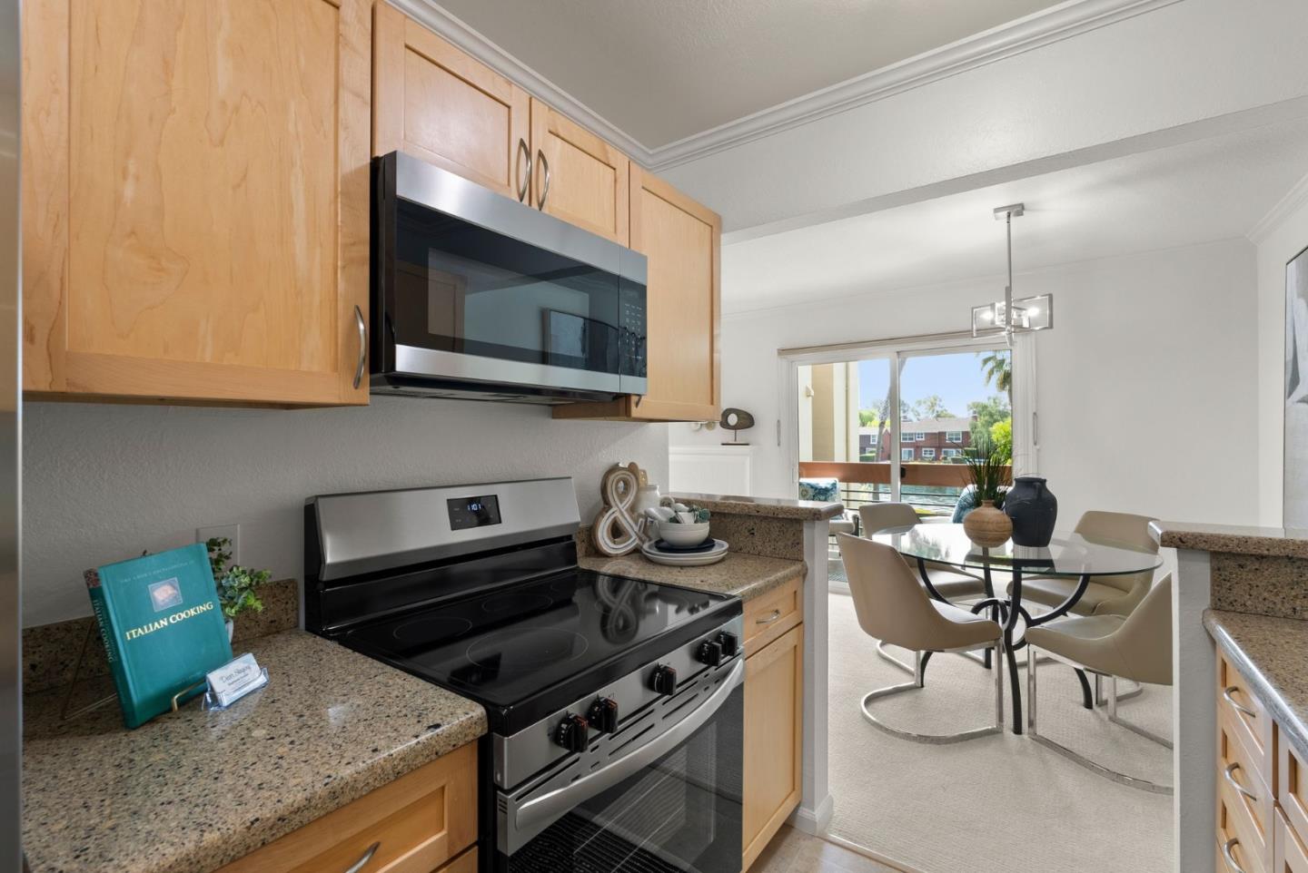 Detail Gallery Image 10 of 58 For 912 Beach Park Blvd #92,  Foster City,  CA 94404 - 1 Beds | 1 Baths