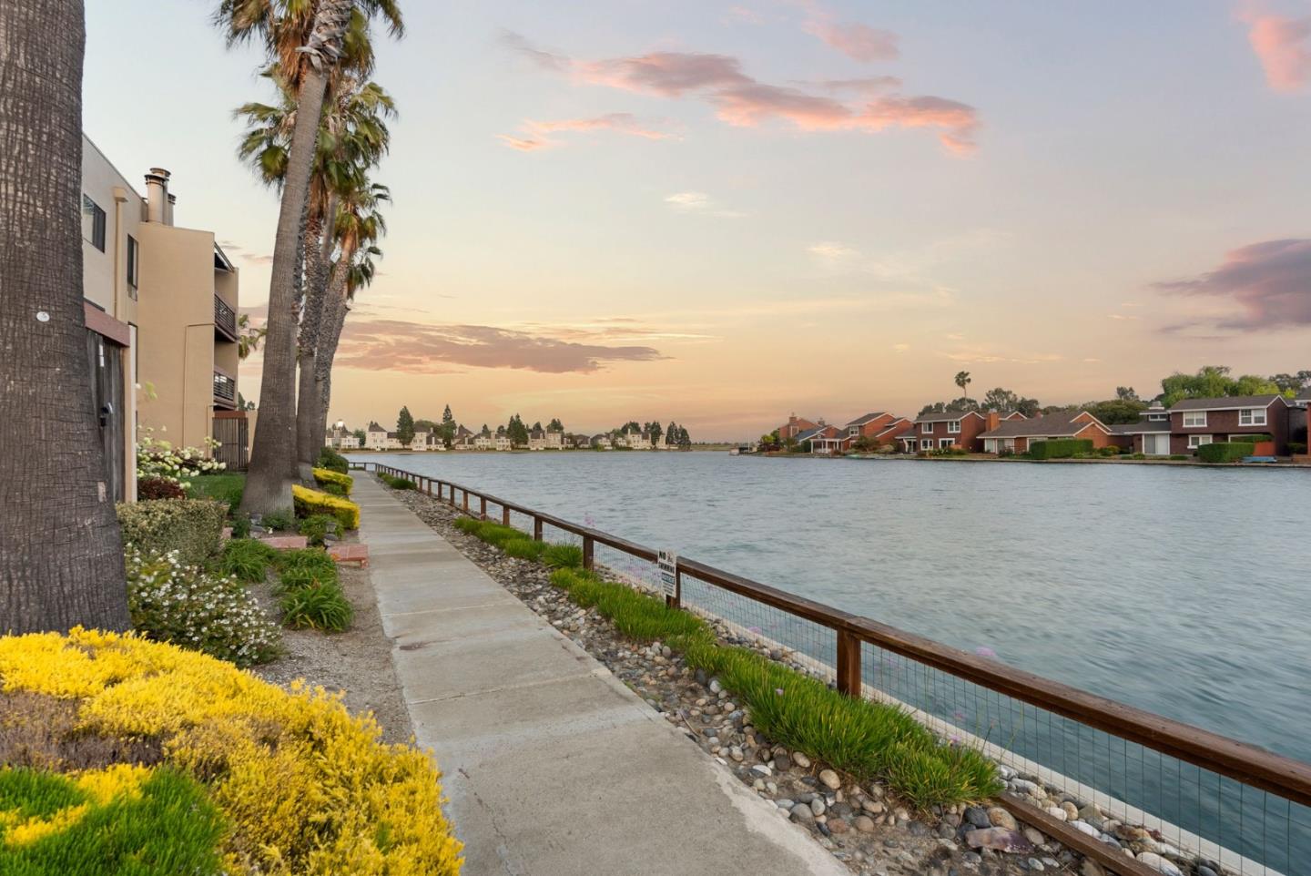 Detail Gallery Image 31 of 58 For 912 Beach Park Blvd #92,  Foster City,  CA 94404 - 1 Beds | 1 Baths