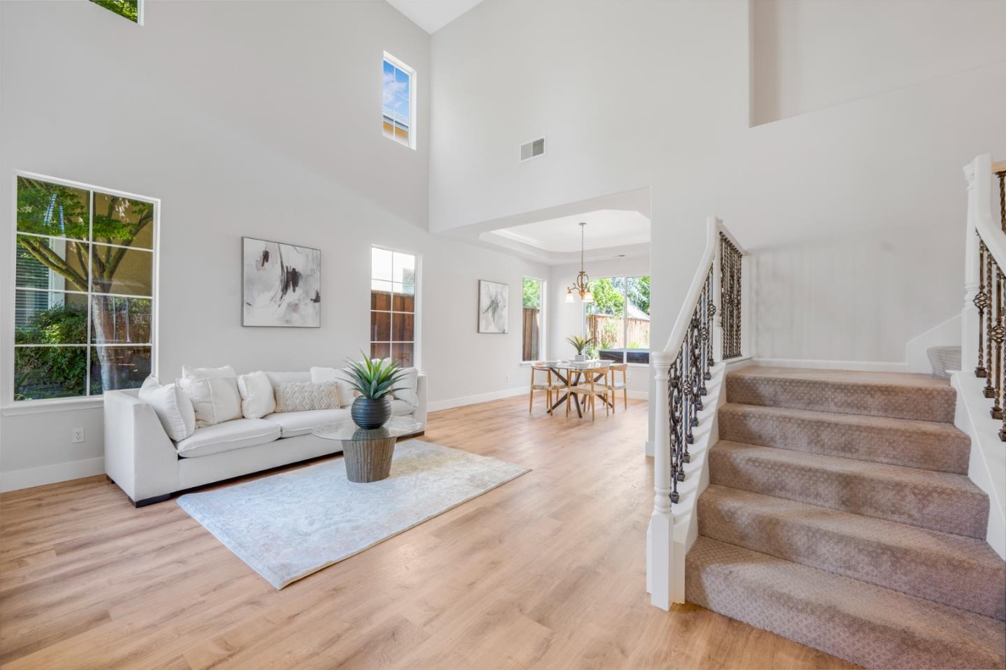 Detail Gallery Image 15 of 39 For 1429 Goshawk Ct, Gilroy,  CA 95020 - 4 Beds | 3 Baths