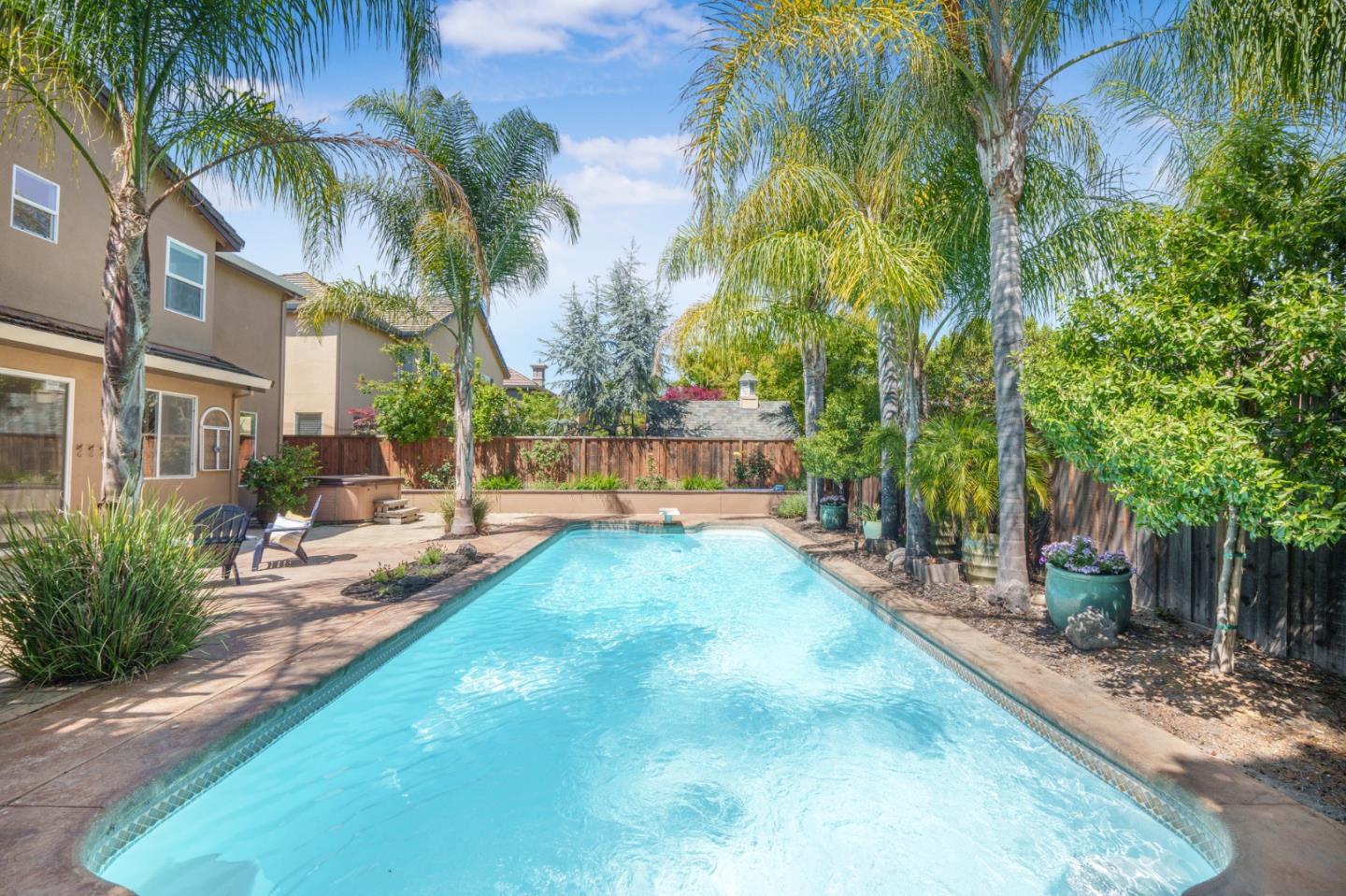 Detail Gallery Image 31 of 39 For 1429 Goshawk Ct, Gilroy,  CA 95020 - 4 Beds | 3 Baths