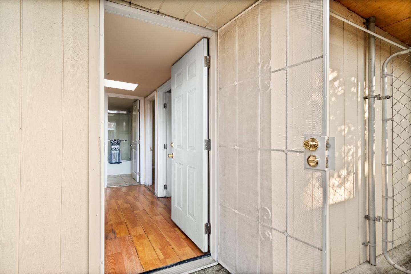 Detail Gallery Image 18 of 23 For 1919 S King Rd, San Jose,  CA 95122 - 3 Beds | 2 Baths