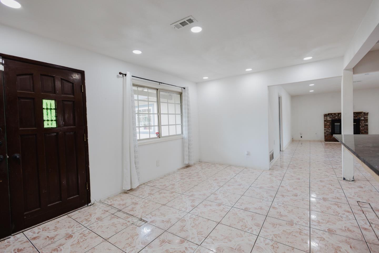 Detail Gallery Image 22 of 40 For 2201 Portola Ave, Stockton,  CA 95209 - 4 Beds | 2 Baths