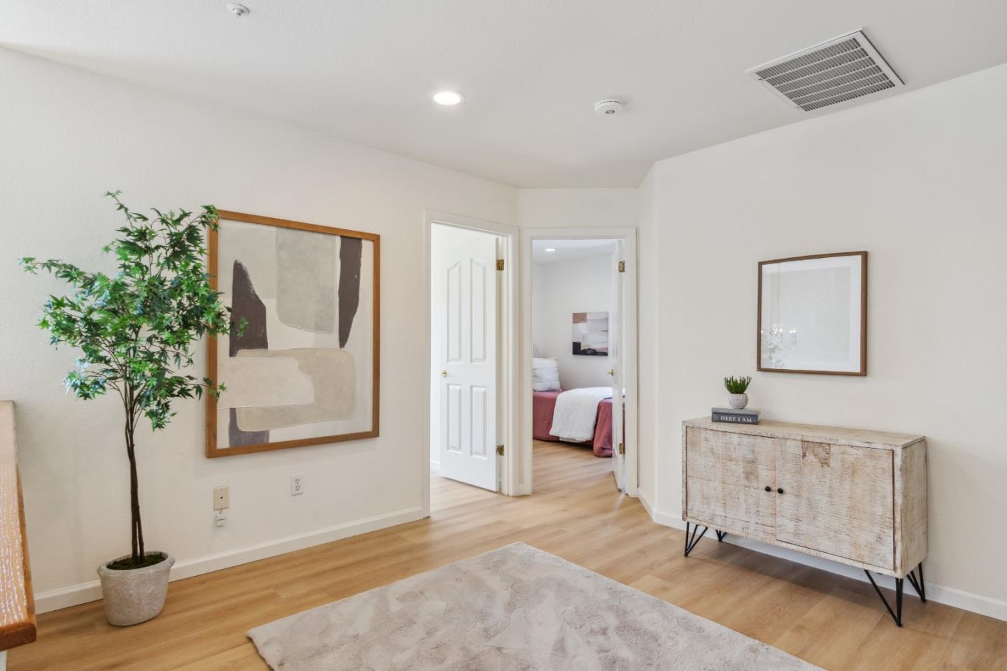 Detail Gallery Image 15 of 46 For 574 Skypark Dr, Scotts Valley,  CA 95066 - 3 Beds | 2/1 Baths