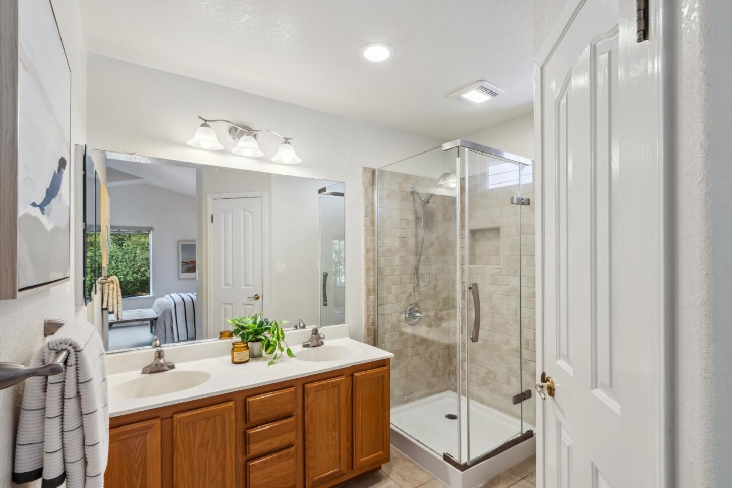 Detail Gallery Image 20 of 46 For 574 Skypark Dr, Scotts Valley,  CA 95066 - 3 Beds | 2/1 Baths