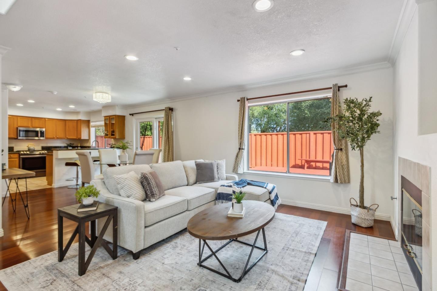 Detail Gallery Image 3 of 46 For 574 Skypark Dr, Scotts Valley,  CA 95066 - 3 Beds | 2/1 Baths