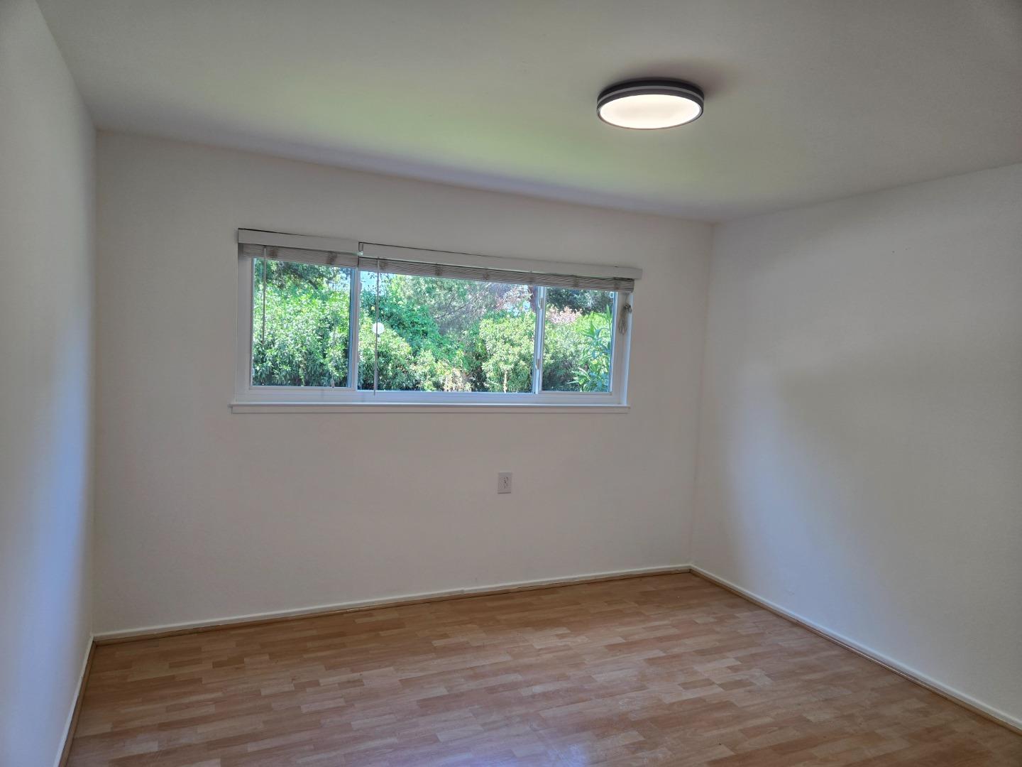 Detail Gallery Image 6 of 10 For 14225 Lora Dr #59,  Los Gatos,  CA 95032 - 3 Beds | 1 Baths