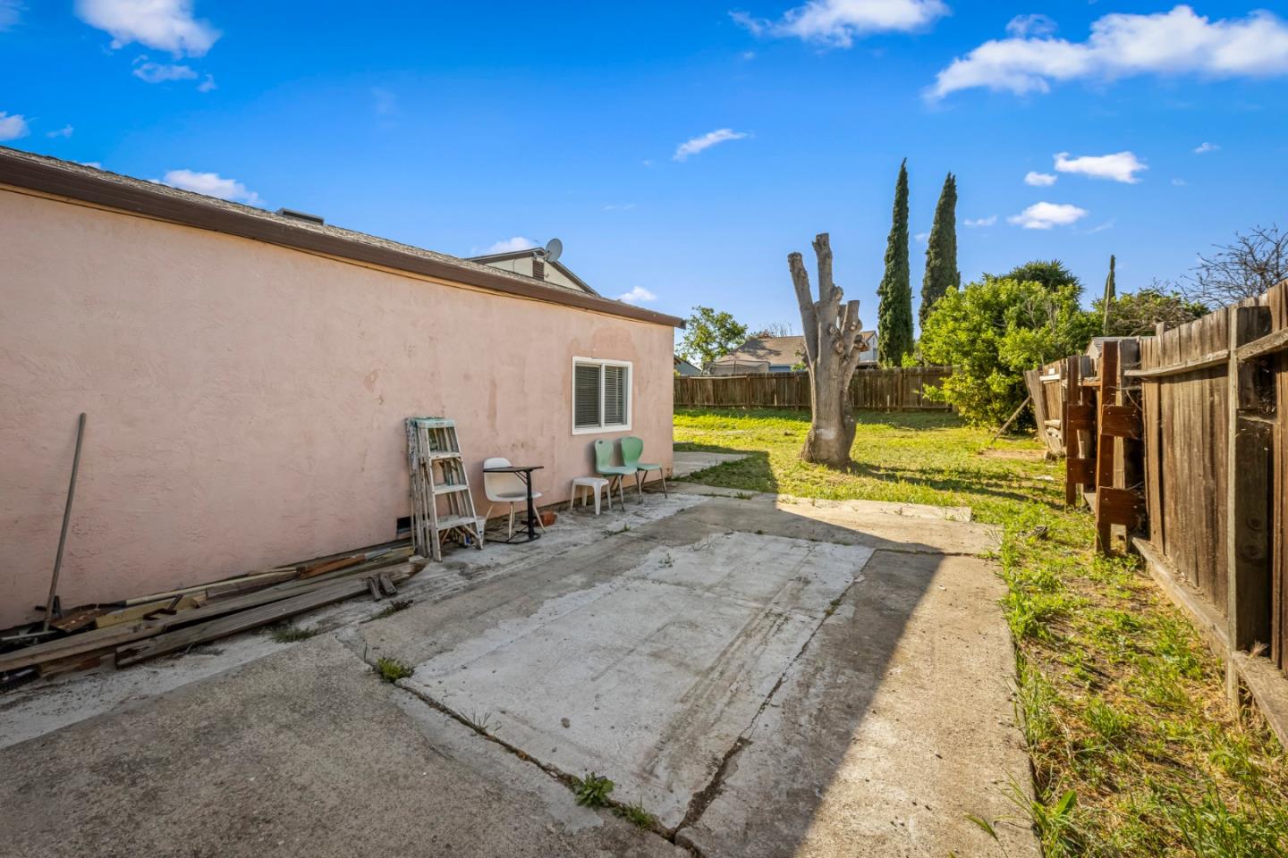 Detail Gallery Image 25 of 29 For 22 Merrimac Pl, Pittsburg,  CA 94565 - 3 Beds | 1/1 Baths