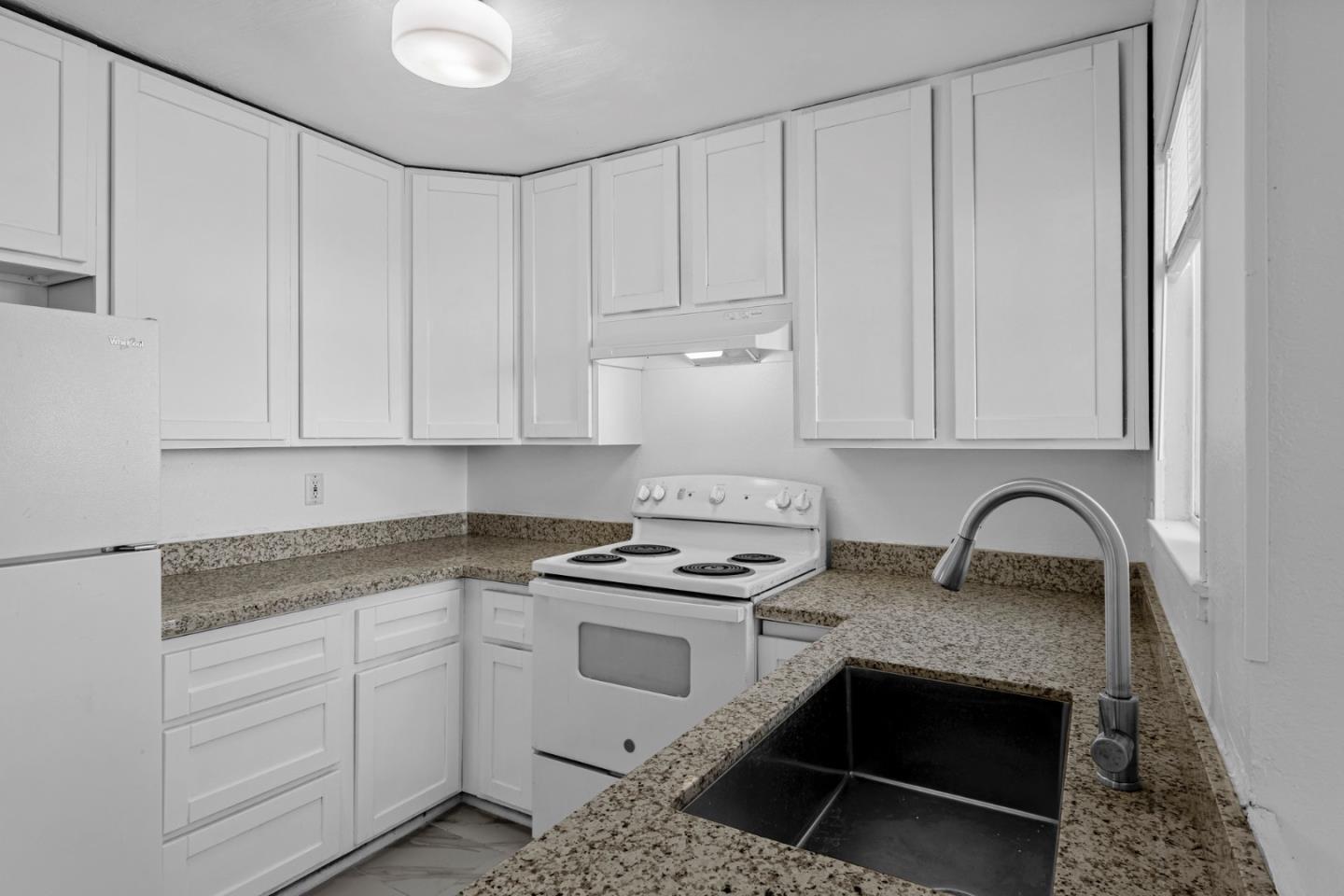 Detail Gallery Image 9 of 29 For 22 Merrimac Pl, Pittsburg,  CA 94565 - 3 Beds | 1/1 Baths