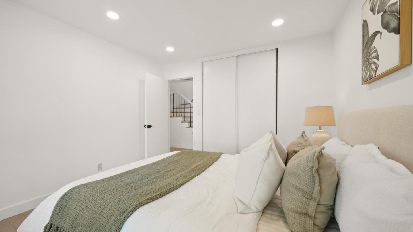 Detail Gallery Image 12 of 33 For 1121 Monica Ln, San Jose,  CA 95128 - 4 Beds | 2/1 Baths