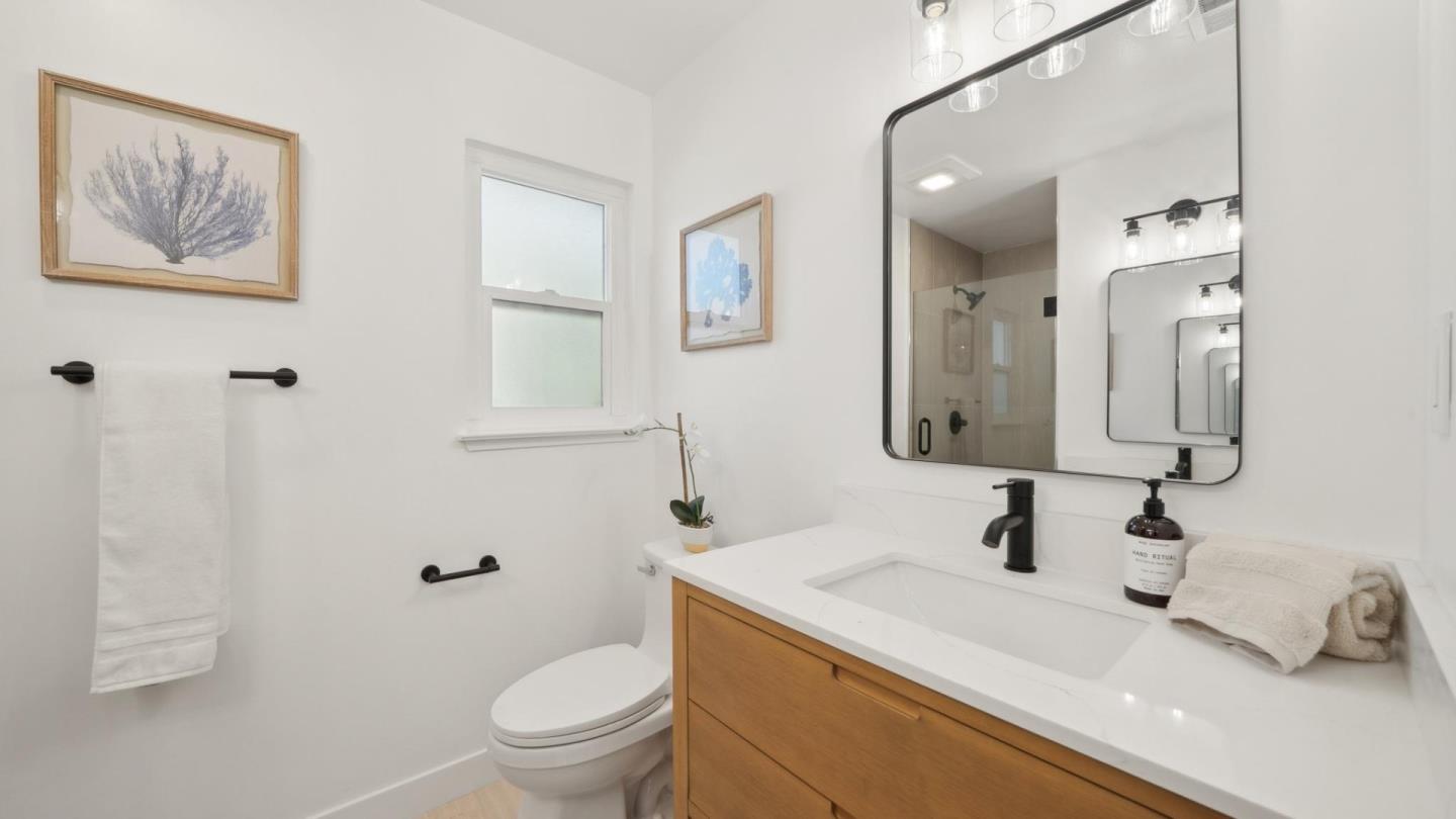 Detail Gallery Image 18 of 33 For 1121 Monica Ln, San Jose,  CA 95128 - 4 Beds | 2/1 Baths