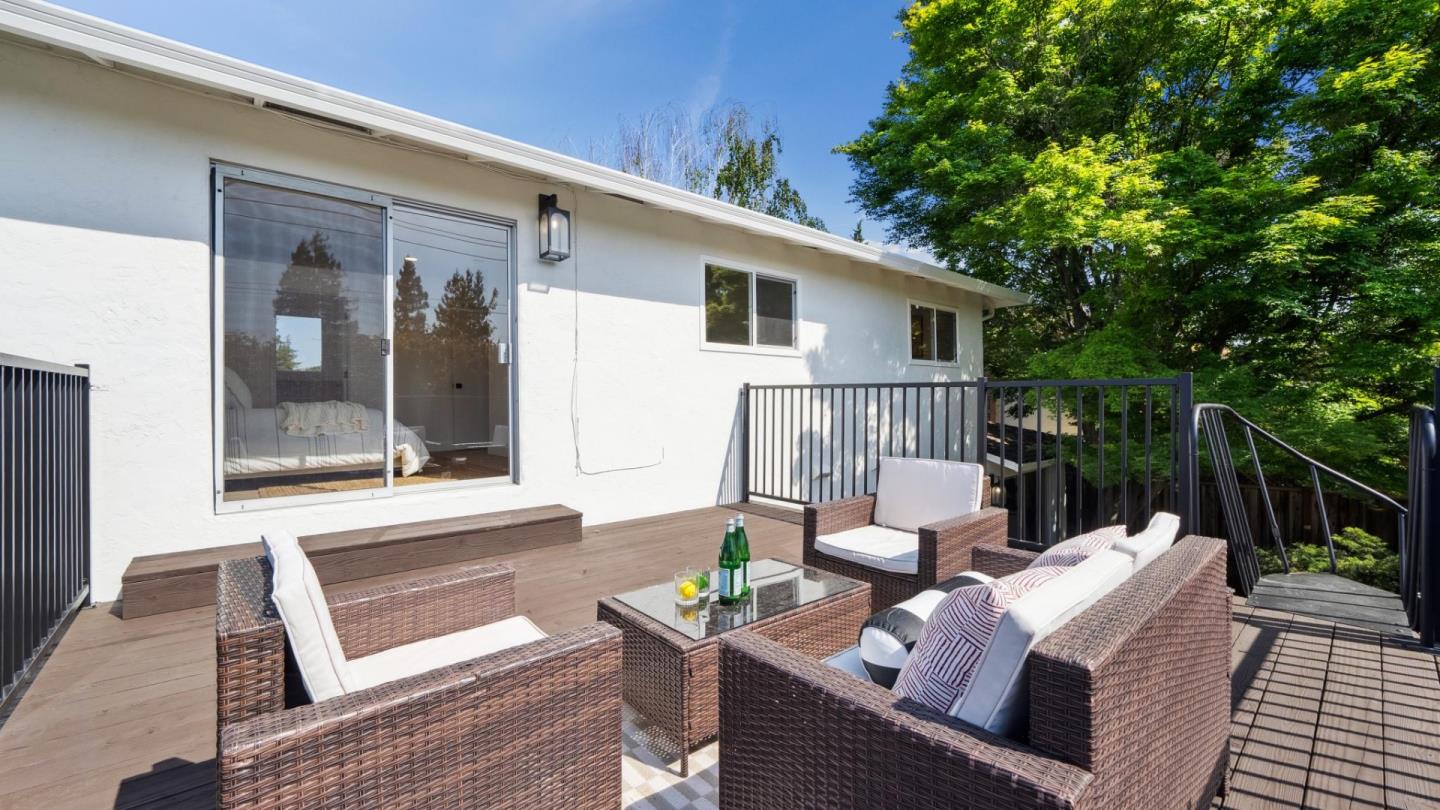 Detail Gallery Image 23 of 33 For 1121 Monica Ln, San Jose,  CA 95128 - 4 Beds | 2/1 Baths