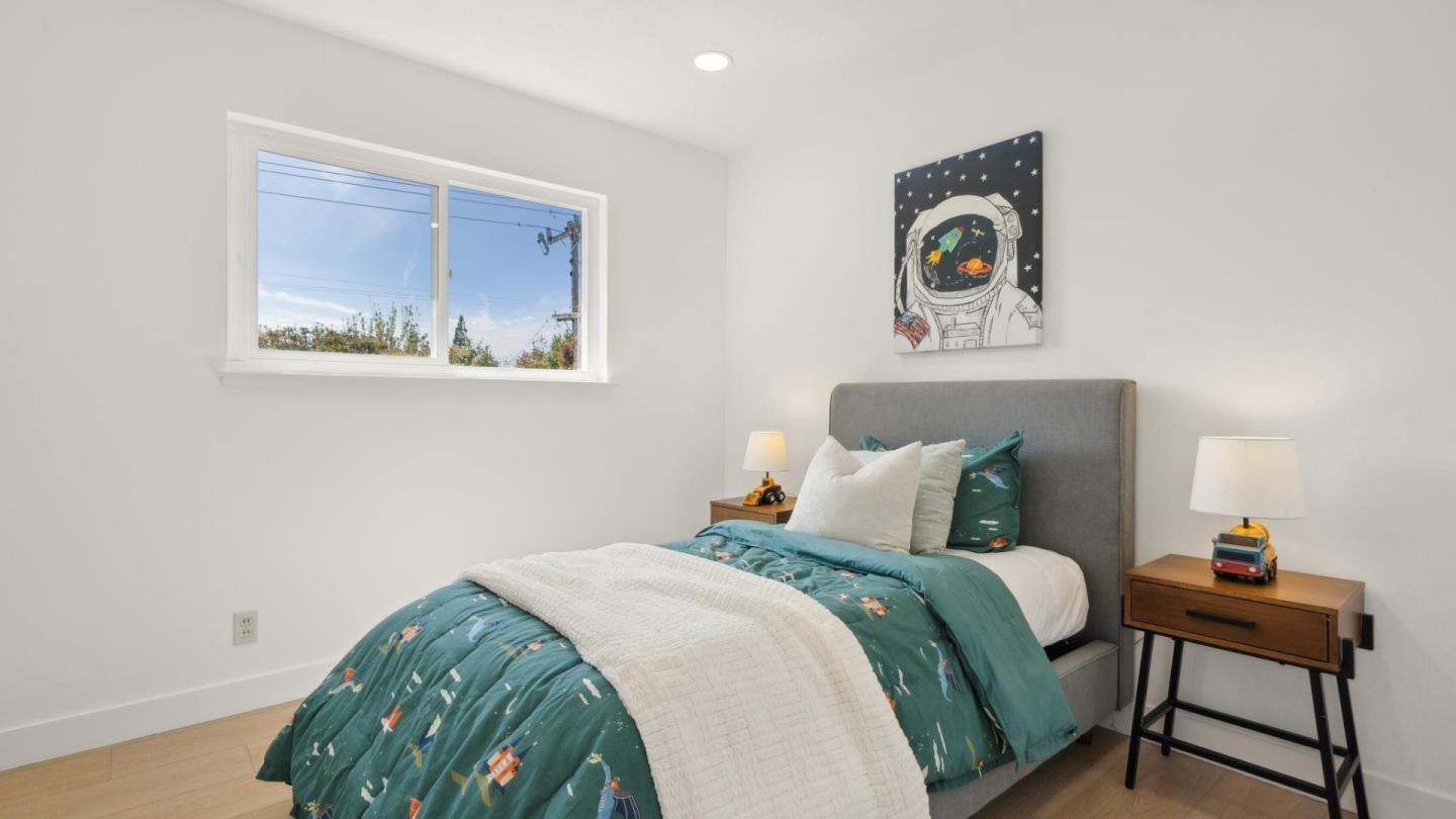 Detail Gallery Image 25 of 33 For 1121 Monica Ln, San Jose,  CA 95128 - 4 Beds | 2/1 Baths