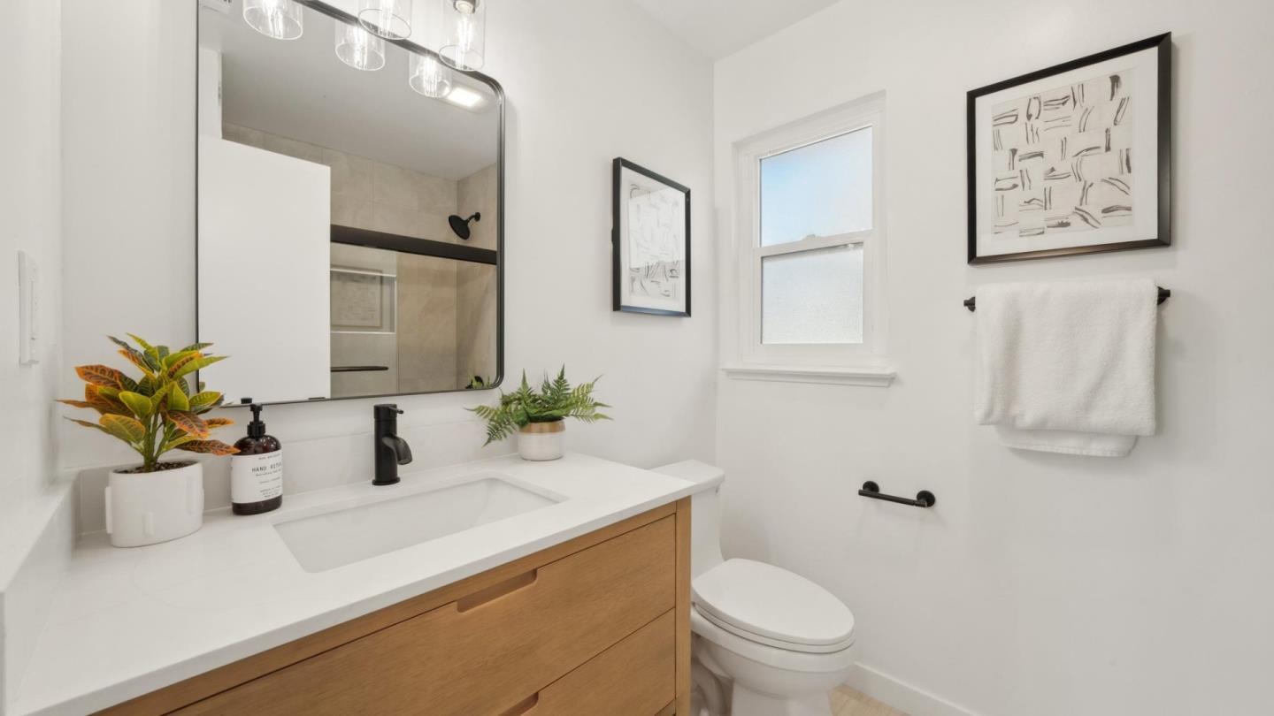 Detail Gallery Image 27 of 33 For 1121 Monica Ln, San Jose,  CA 95128 - 4 Beds | 2/1 Baths